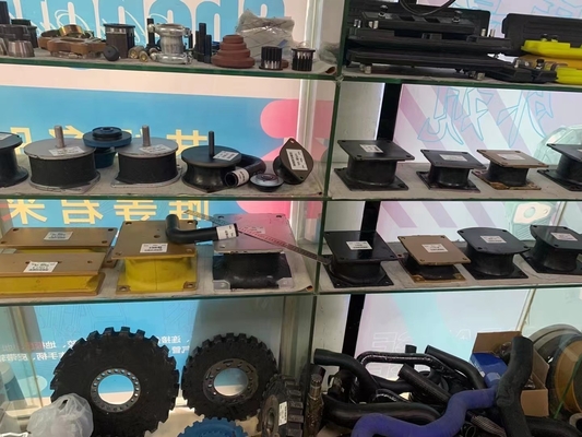 Crawler Excavator Mounting Rubber D 72 Me019598 for Kato Hd700 Me038730 Motor 6d31-T